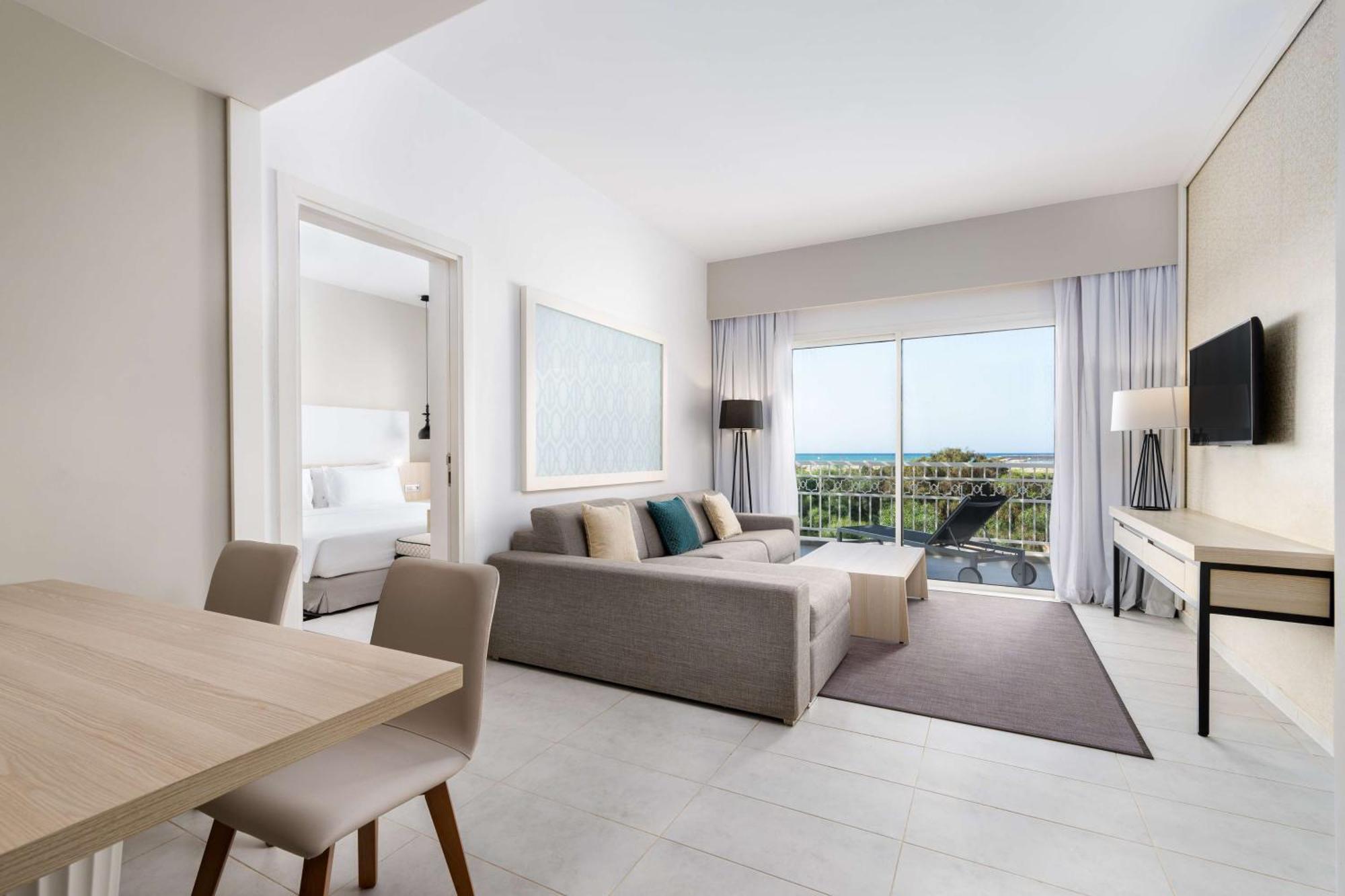 Radisson Blu Residences,