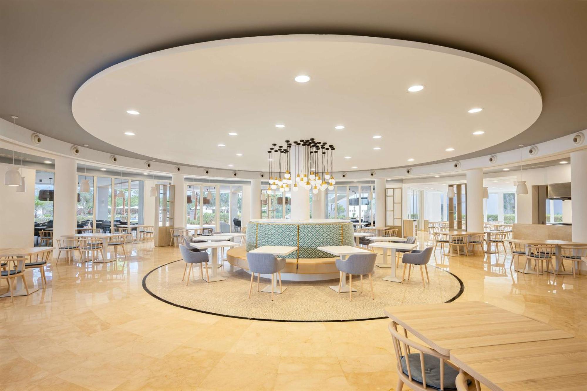 Radisson Blu Residences, 5*